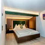 Hettlerhof 3*